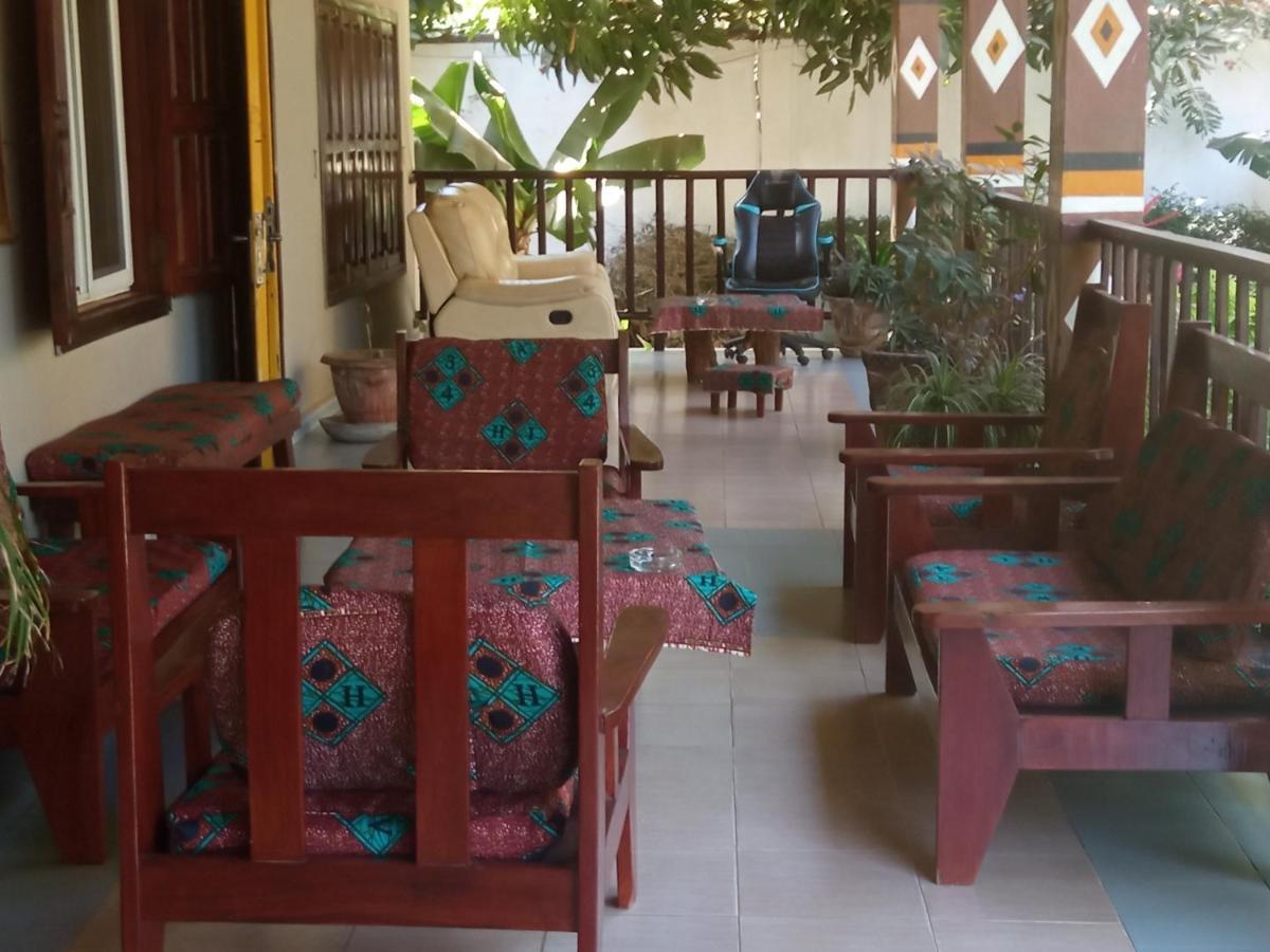 Casa Hotel Sinkiling Gambia Serrekunda Exteriér fotografie