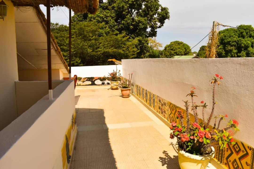 Casa Hotel Sinkiling Gambia Serrekunda Exteriér fotografie