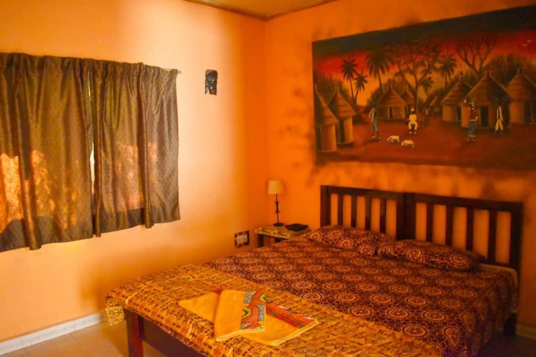 Casa Hotel Sinkiling Gambia Serrekunda Exteriér fotografie